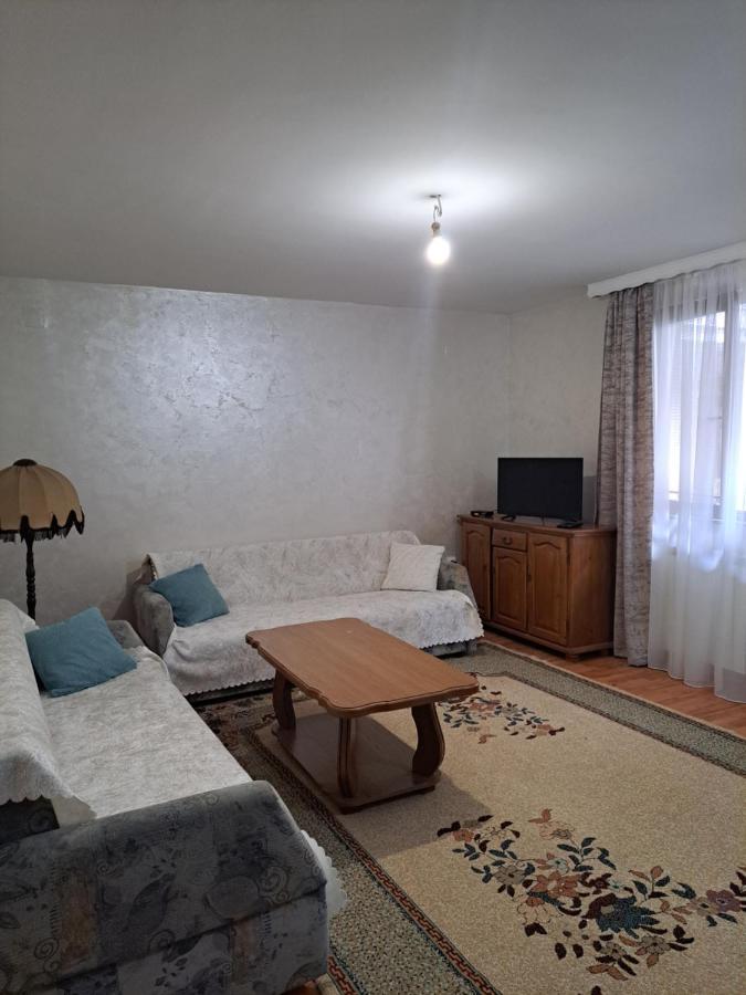 Apartmán Apartman Lara 2 Foca Exteriér fotografie